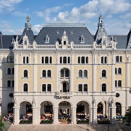 W Budapešť Exteriér fotografie